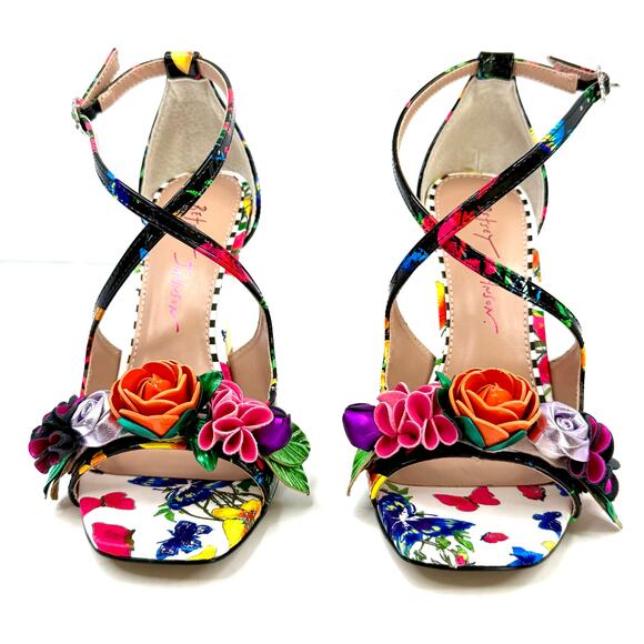 Betsey Johnson Mikah Floral Stiletto Sandals Heels Black Multi Size 5 NWT /Box - Picture 2 of 8